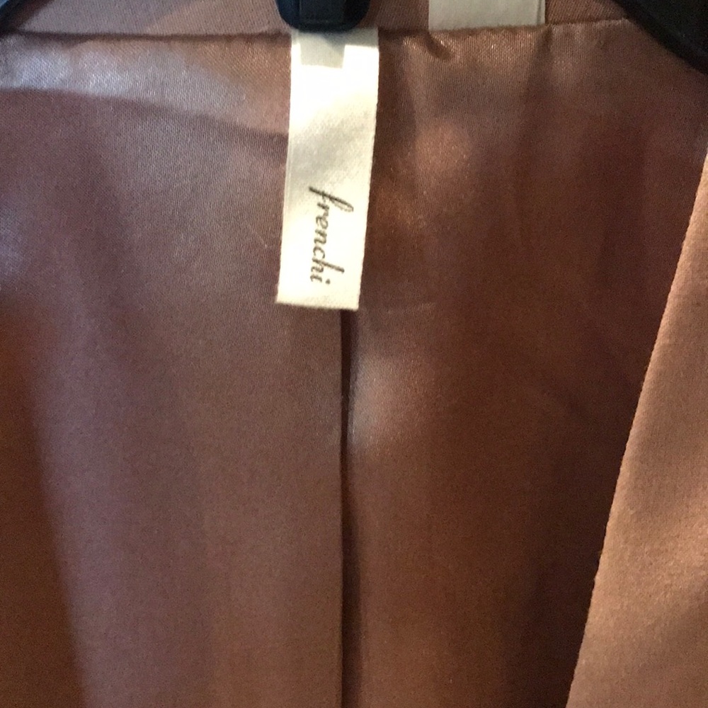 Blazer - Picture 2 of 3